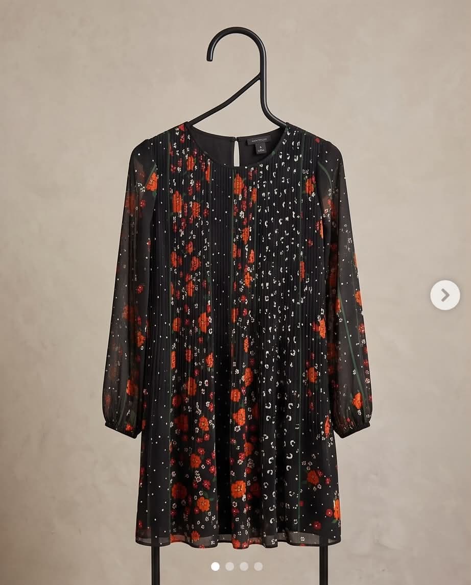 Ann Taylor შავი შიფონის კაბა ყვავილოვანი პრინტით