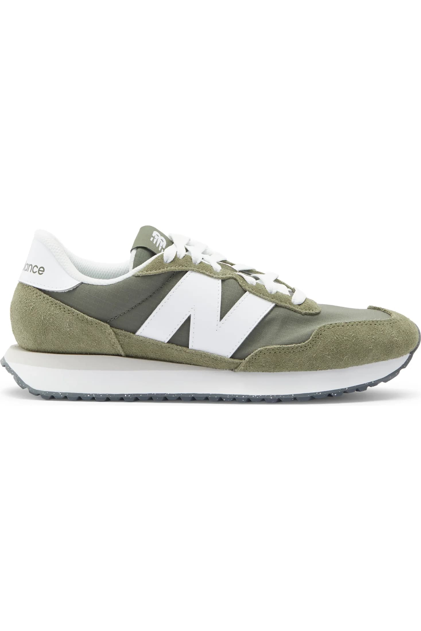 New Balance მამაკაცის ბოტასები